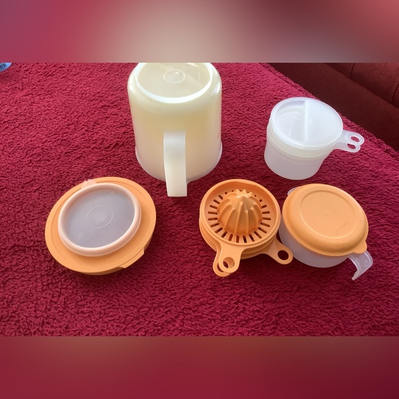 Vintage Tupperware Measuring Cups x2 w/Accessories (11 pcs total) - Picture 6 of 8